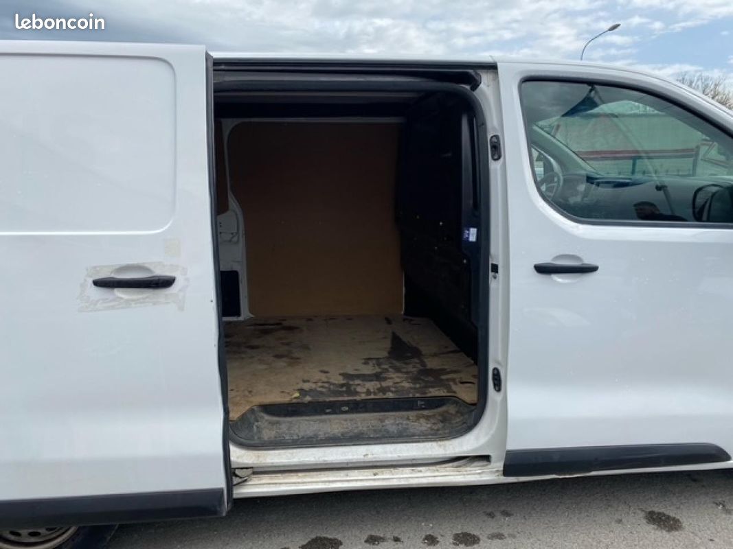 CITROEN JUMPY 1.5 BLUEHDi - 100 S&S STANDARD (M) FOURGON CLUB + CLIM + BLUETOOTH - (16650 ? HT) (image 20)