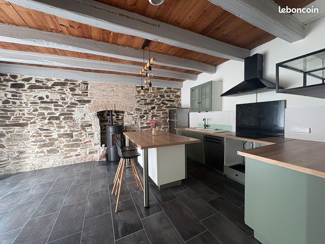 Maison 6 pièces 114 m² · à Saint-Fiacre-sur-Maine · 114 m² · 1 125 €/mois