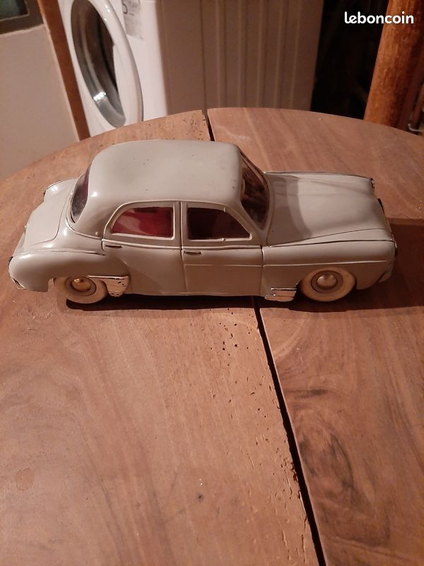 Jouet Ancien CIJ Renault Frégate mécanique | Australia