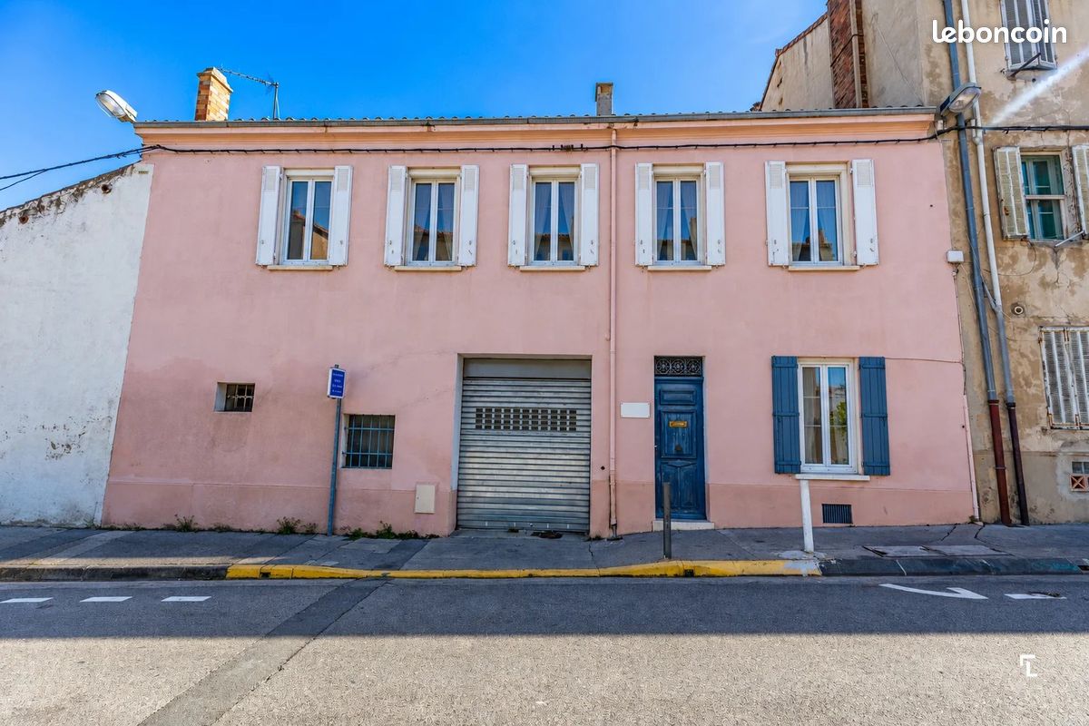 Immeuble 355 m² · à Marseille · 355 m² · 445 000 €