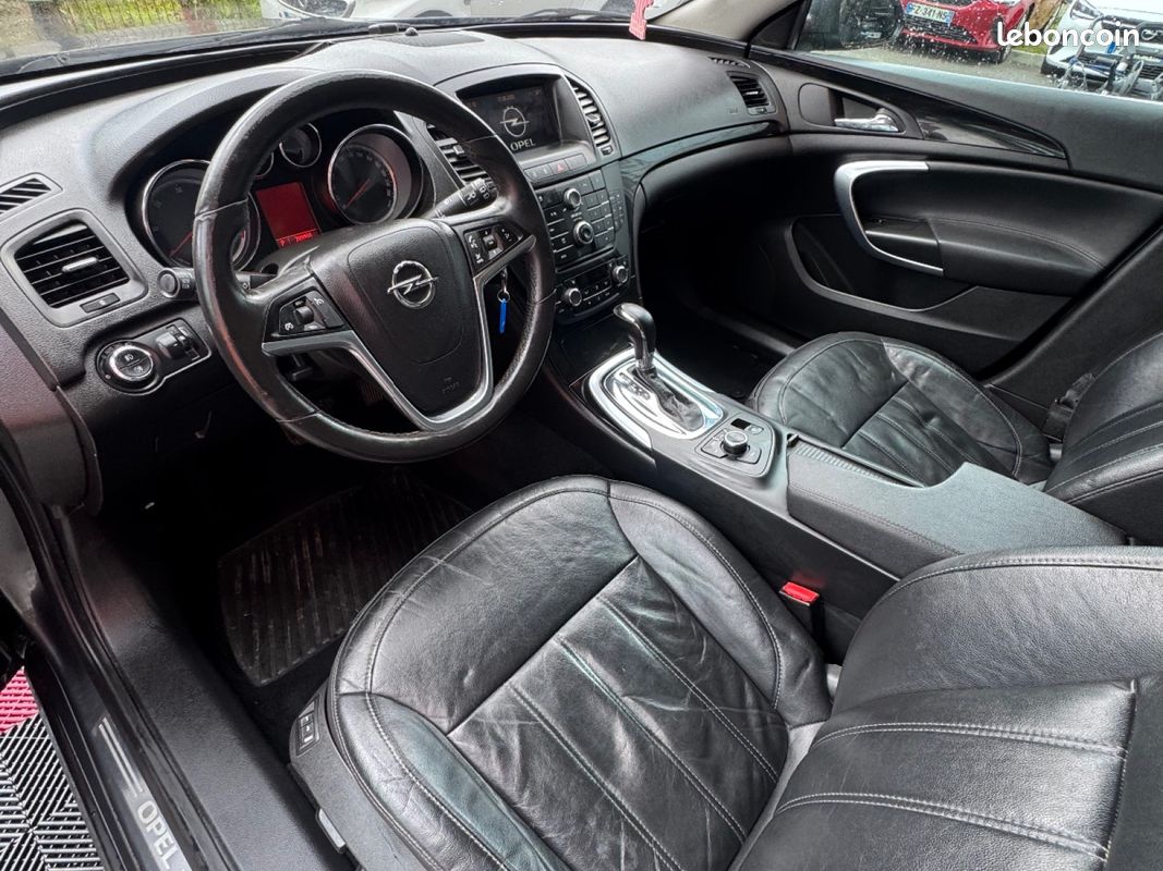 OPEL INSIGNIA 2.0 CDTI - 160 FAP Cosmo Pack A (image 13)