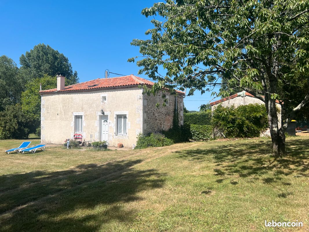 Maison 4 pièces 110 m² · à Confolens · 110 m² · 195 000 €
