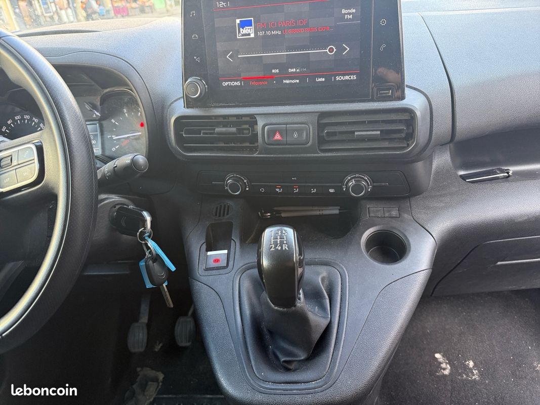 CITROEN BERLINGO Taille M BlueHDi 100 SS BVM6 Feel Pack (image 10)