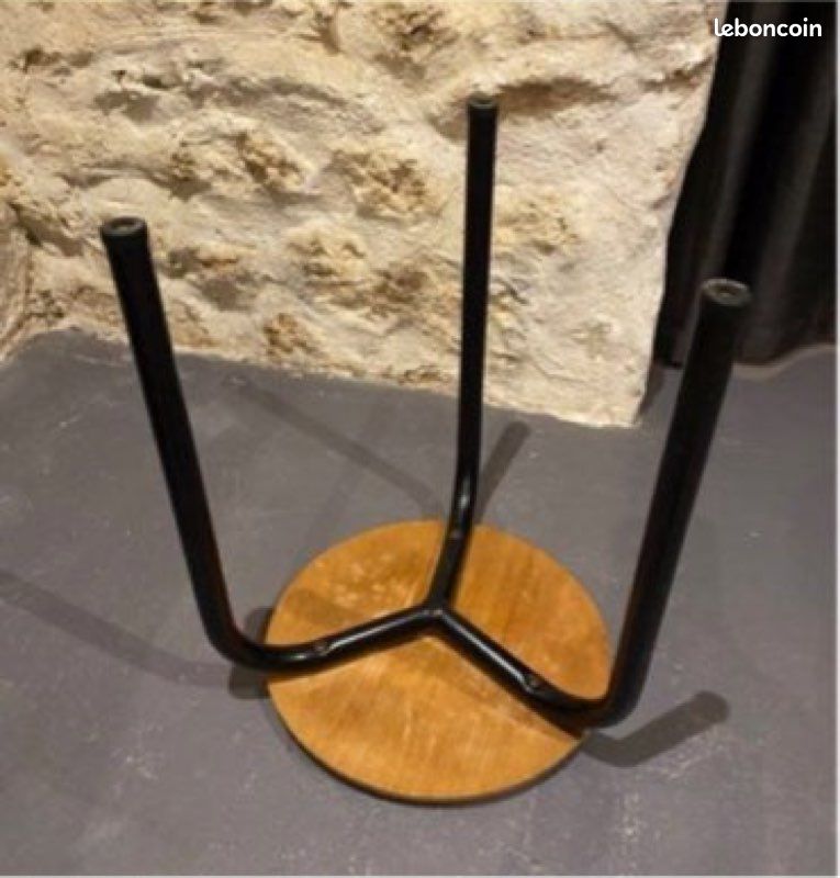 Tabouret Tripode Vintage dans le style de Jean Prouvé, 1940s