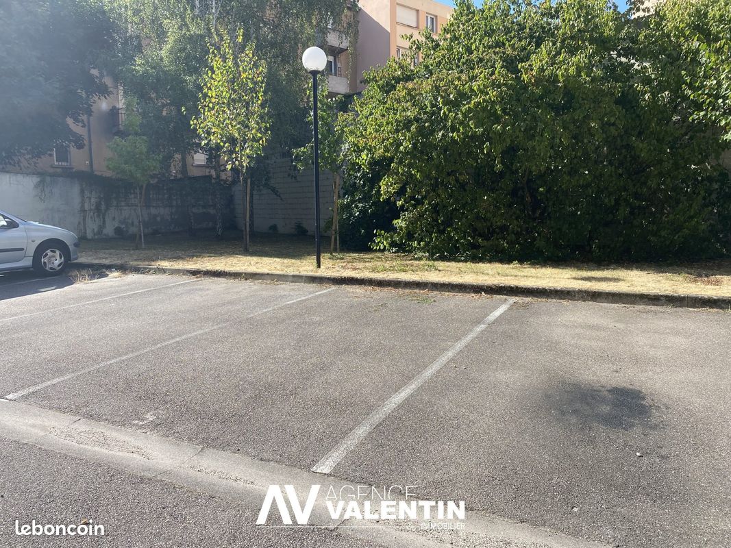 Parking 12 m² · à Metz · 12 m² · 65 €