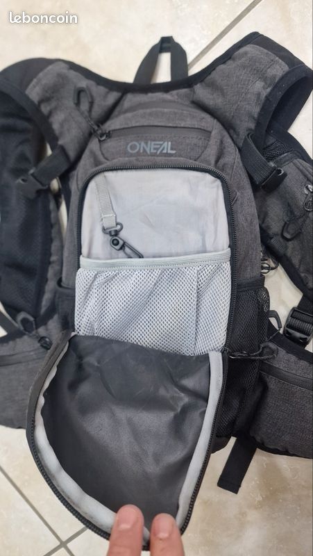Karrimor ReFuel 2 plus 2 Hydration Pack | FRASERS