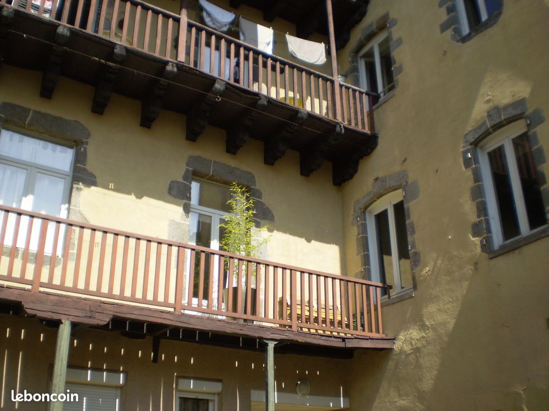 Appartement 4 pièces 86 m² · à Aurillac · 86 m² · 96 000 €