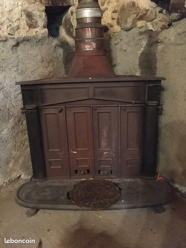 2.Poêles à bois. GODIN COLONIALE (image 1)
