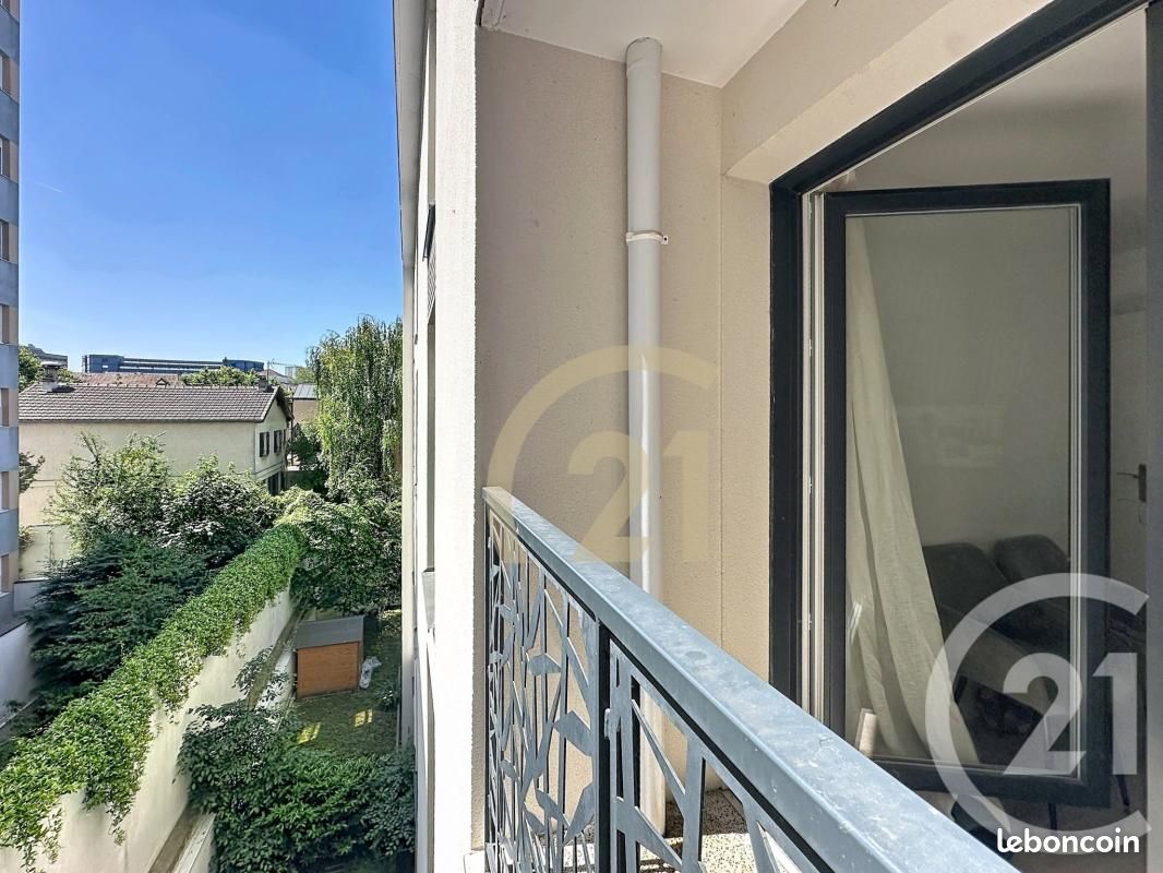 Appartement 3 pièces 56 m² · à Villejuif · 56 m² · 345 000 €