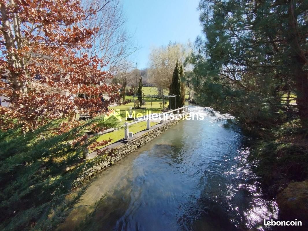 Maison 9 pièces 300 m² · à Perrancey-les-Vieux-Moulins · 300 m² · 482 000 €