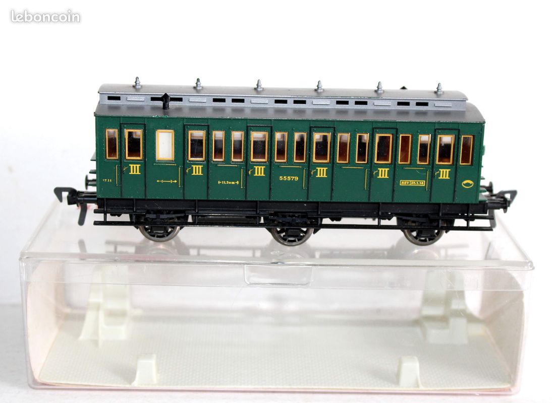 Fleischmann H0 - 1445 - Personenwagen 1e klas van de FS, met verlichti