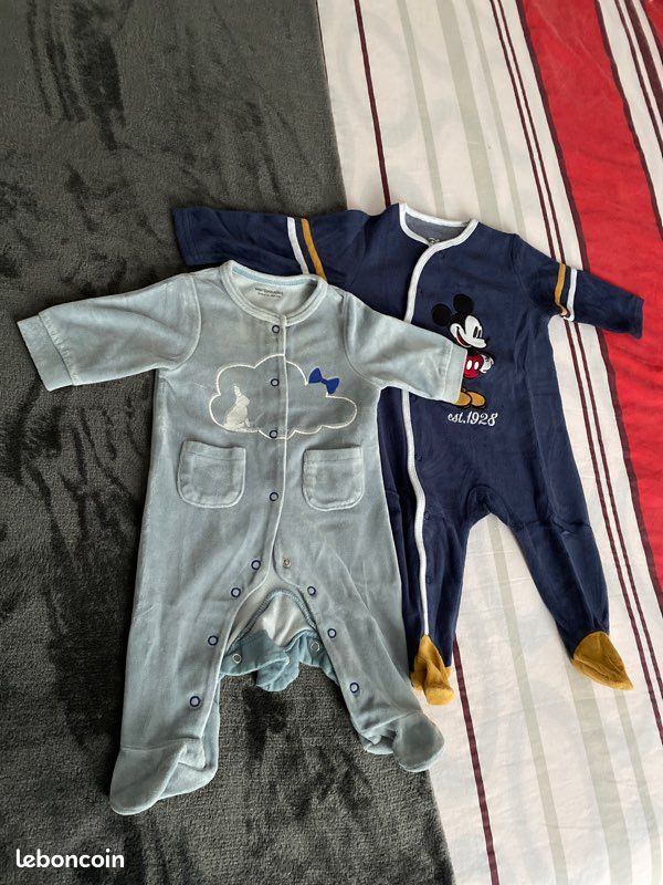 Deux pyjamas dors bien Bebe 3/6 mois (image 1)