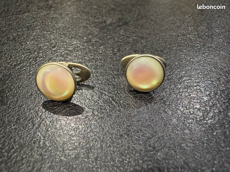 Boutons De Manchette Vintage Or Nacré Gravés Avec Chaînettes - Bijou Homme Ancien