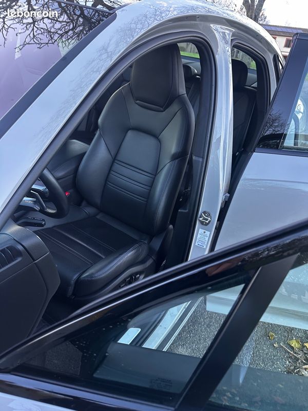 PORSCHE CAYENNE E-HYBRID 3.0 V6 462 ch (image 13)