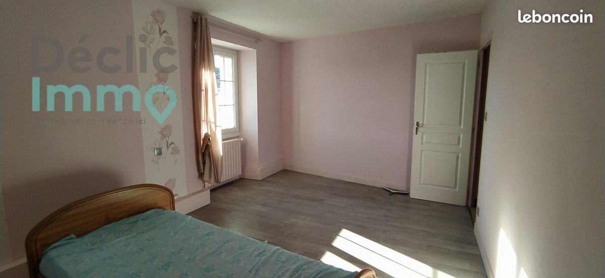 Maison 5 pièces 140 m² - La Faye 16700 (image principale 8)