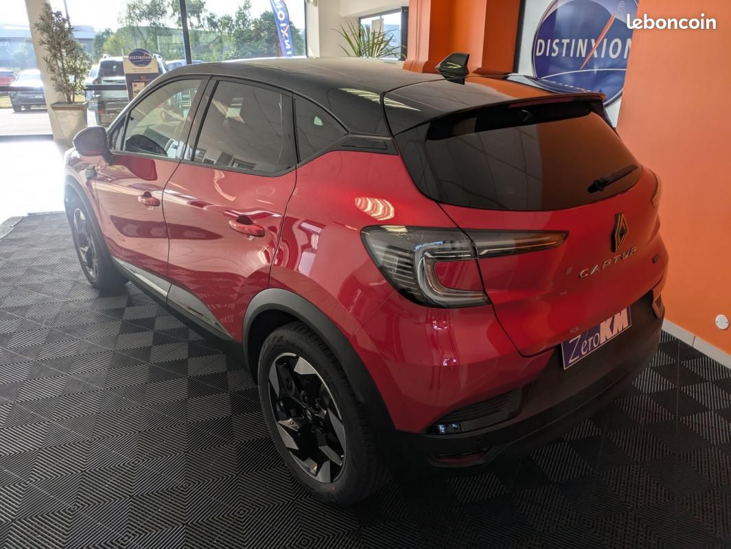Renault Captur E-TECH FULL HYBRID 160 TECHNO (image 3)