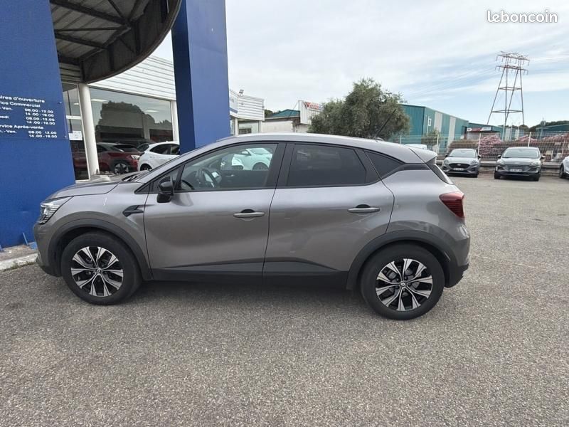 Renault Captur 1.6 E-Tech full hybrid 145ch Evolution (image 9)