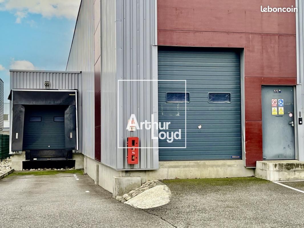 Local industriel 1 022 m² (image 4)
