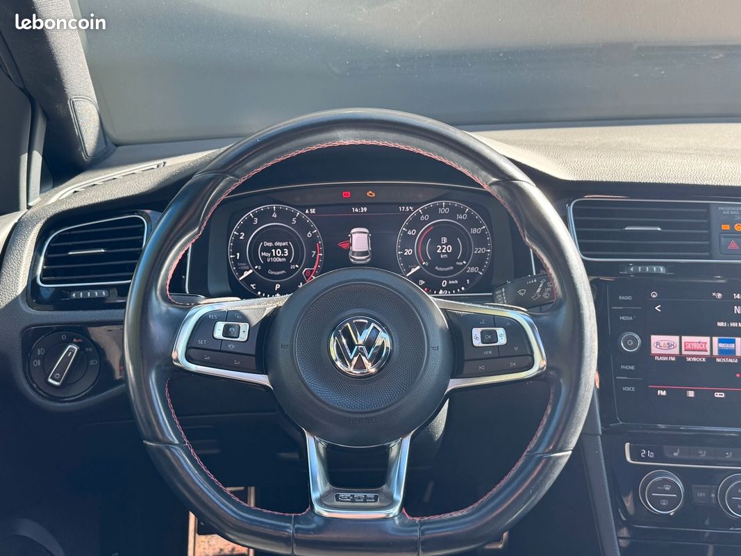 Volkswagen Golf 7 GTI 245 (image 10)