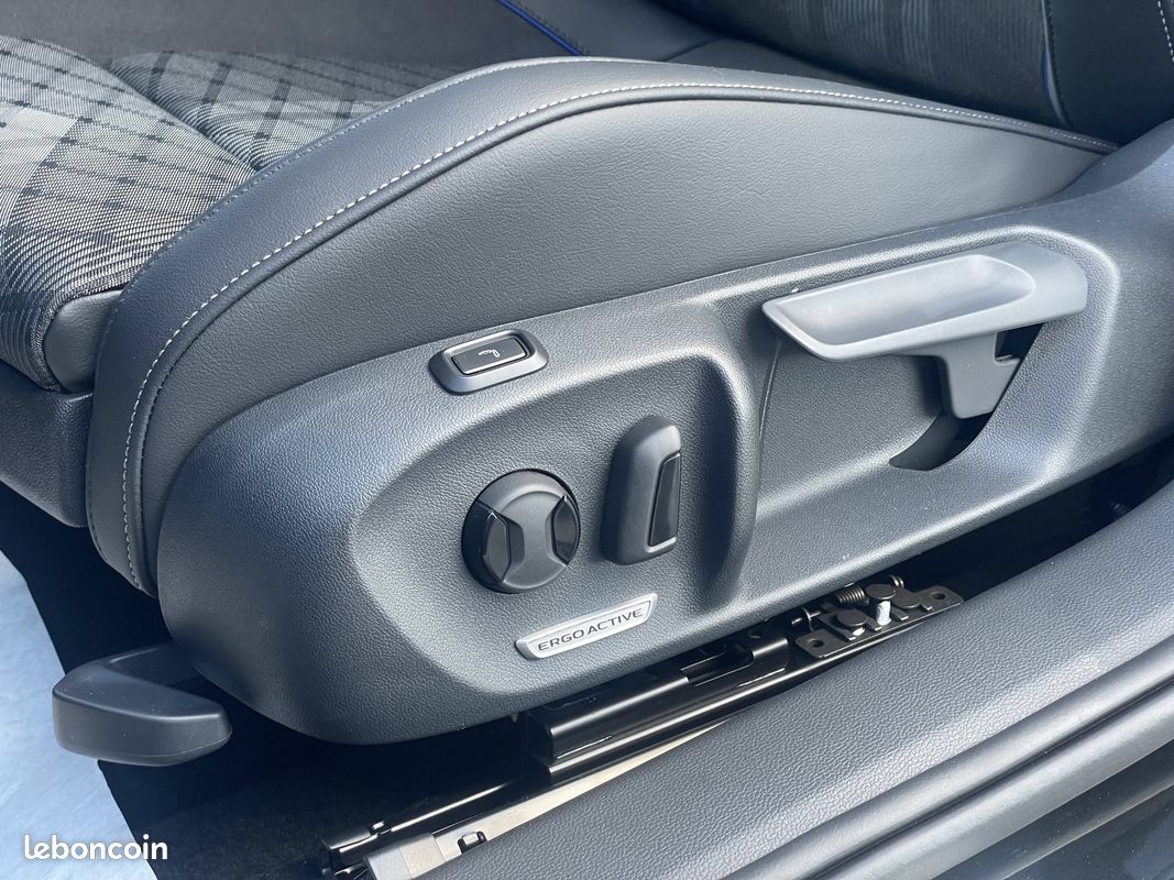 VOLKSWAGEN Passat 1.5 eHybrid 272 DSG6 R-Line (image 28)