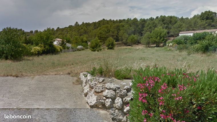 Terrain de 4285 m2 au cadastre . - Bize-Minervois