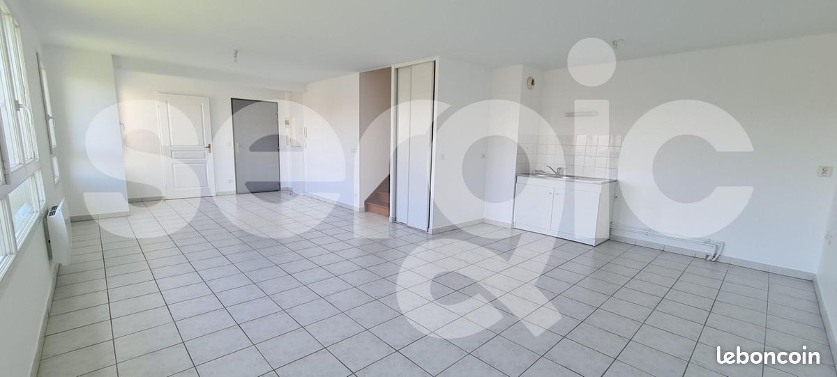 Appartement 3 pièces 70 m² · à Amiens · 70 m² · 760 €