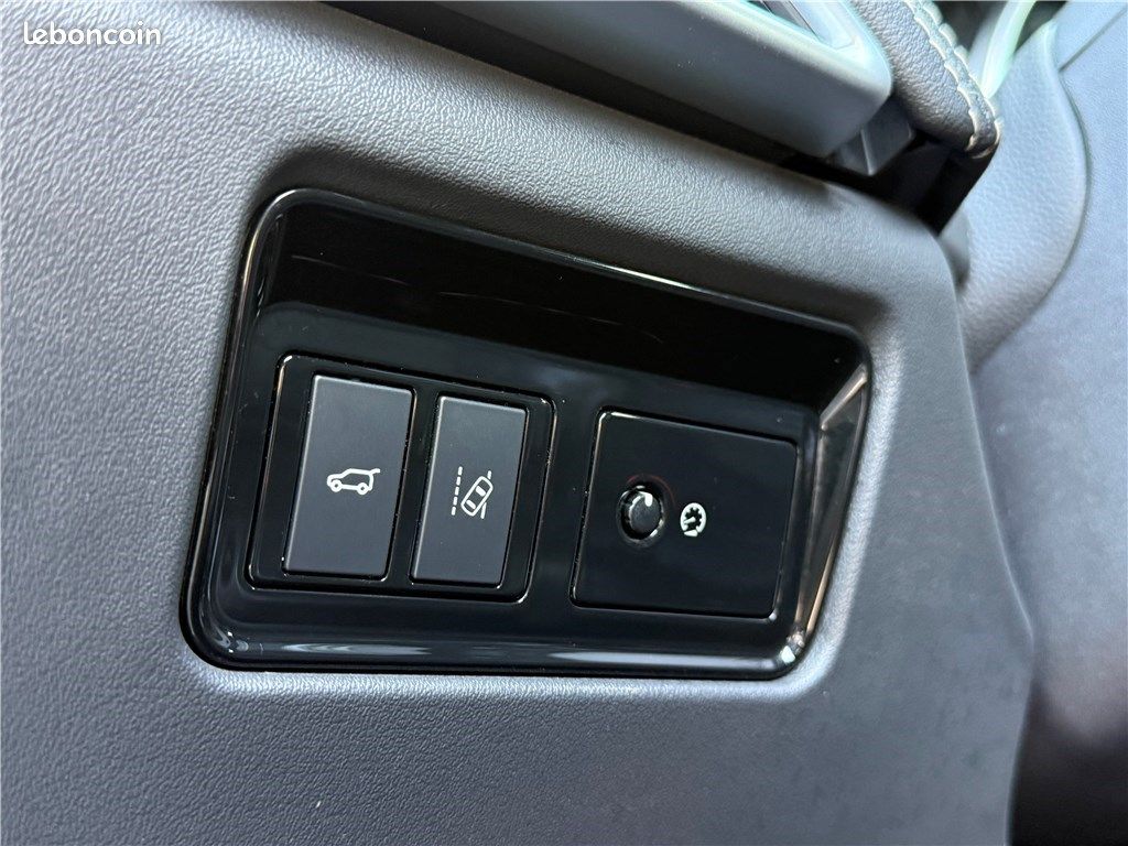 Jaguar F-Pace V6 3.0 D - 300 CH AWD BVA8 R-Sport (image 29)