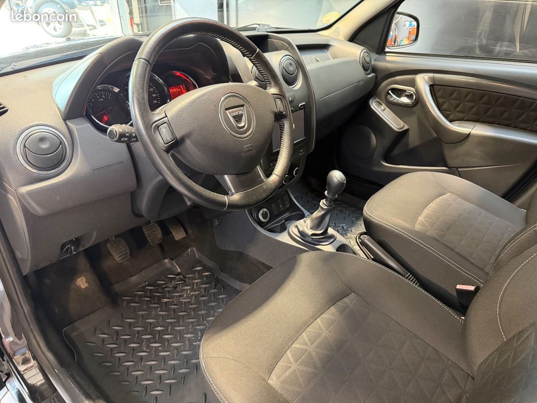 DACIA DUSTER 4X4 1,5L DCI 110Ch LAUREATE 1ère MAIN (image 9)