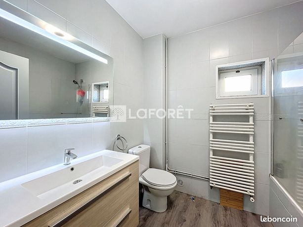 https://img.leboncoin.fr/api/v1/lbcpb1/images/37/a6/d3/37a6d3c010d3c0719198865ab581aaa118baf6ca.jpg?rule=ad-image