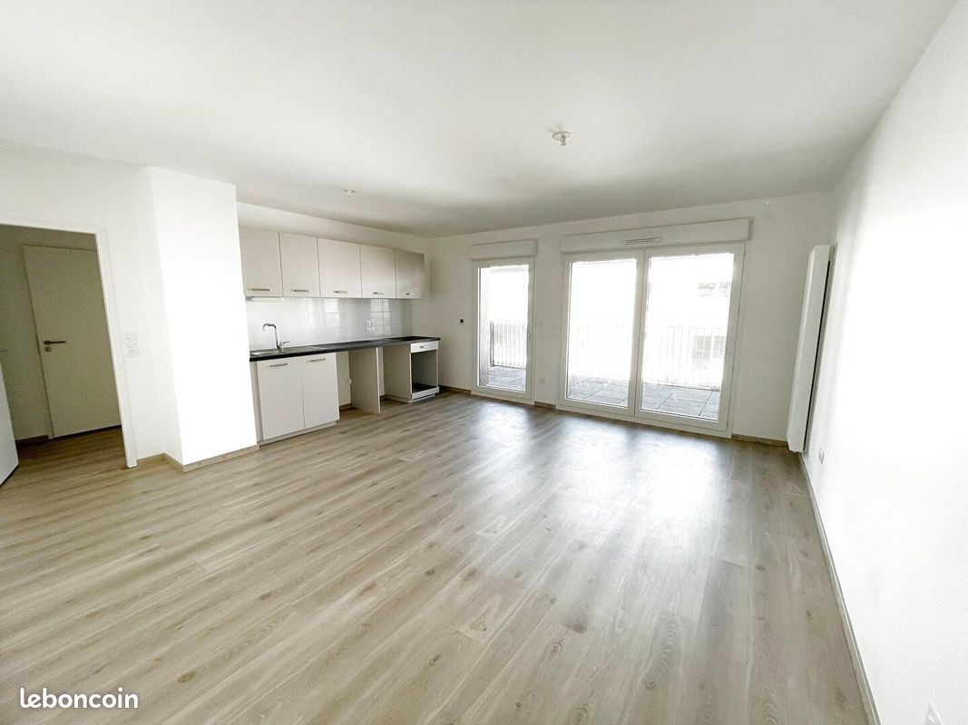 Appartement 2 pièces 56 m² · à Clermont-Ferrand · 56 m² · 743 €