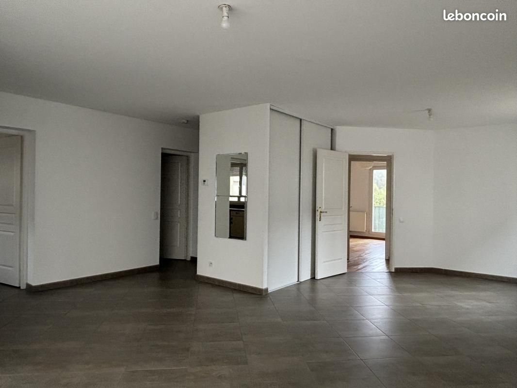 Appartement 4 pièces 95 m² (image 2)