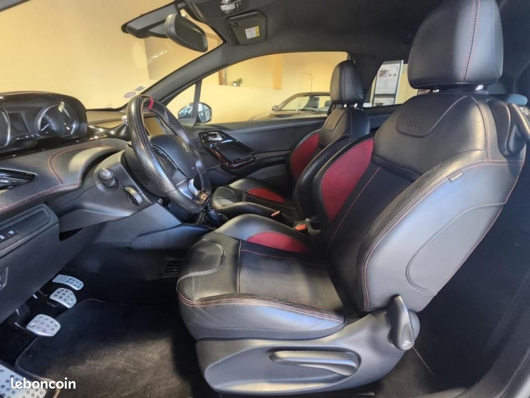 Peugeot 208 GTi 1.6L THP S&S - CH (image 12)