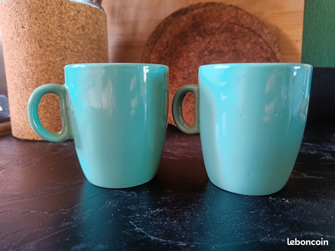 Tasse Et Soucoupe Vert Olive Geneviève Lethu - Porcelaine, Occasion Très Bon état