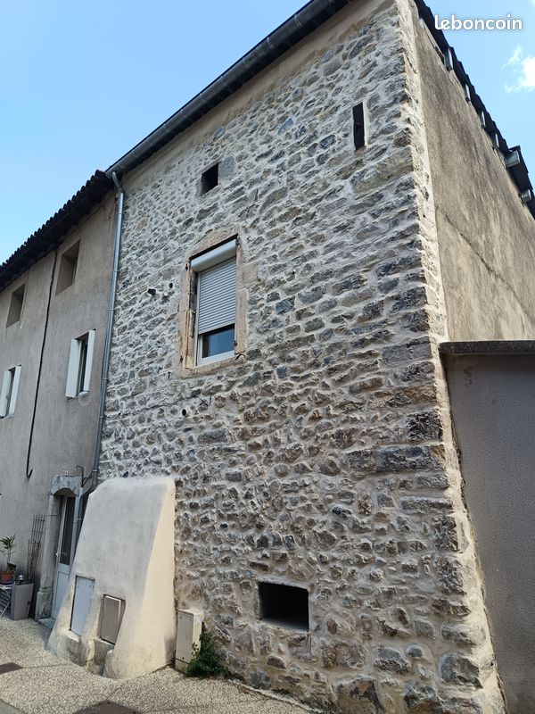 Appartement 3 pièces 53 m² · à Le Pouzin · 53 m² · 570 €