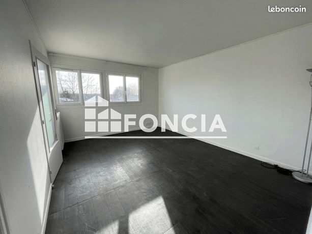 Studio 1 pièce 28 m²