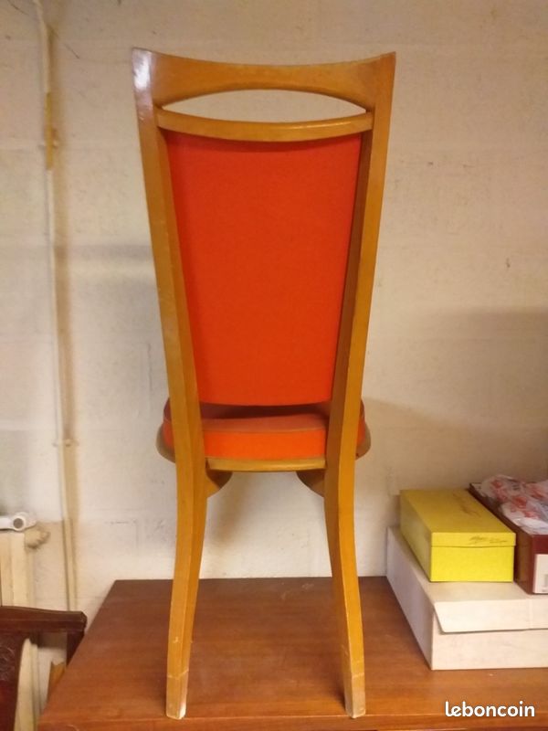 Chaise rouge en skai vintage 60/70 (image 2)