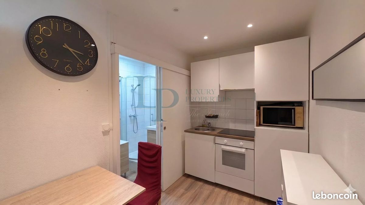 Appartement 1 pièce 16 m² · à Paris · 16 m² · 220 000 €