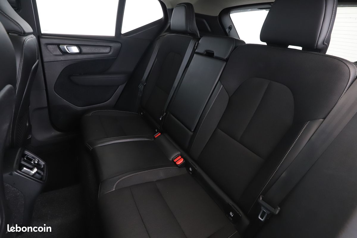 Volvo XC40 2.0 D3 AdBlue Business Geartronic 8 150 ch (image 8)