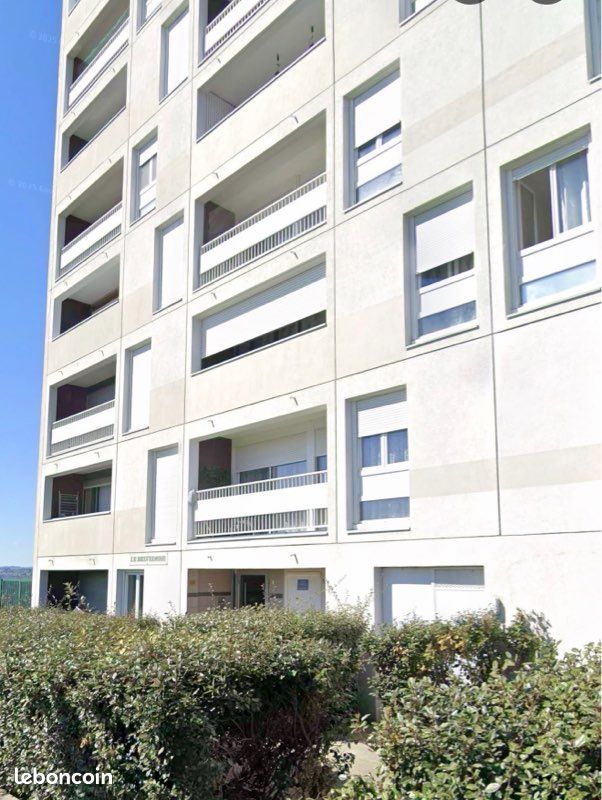 Appartement 7 pièces 156 m² · à Saint-Étienne · 156 m² · 170 000 €
