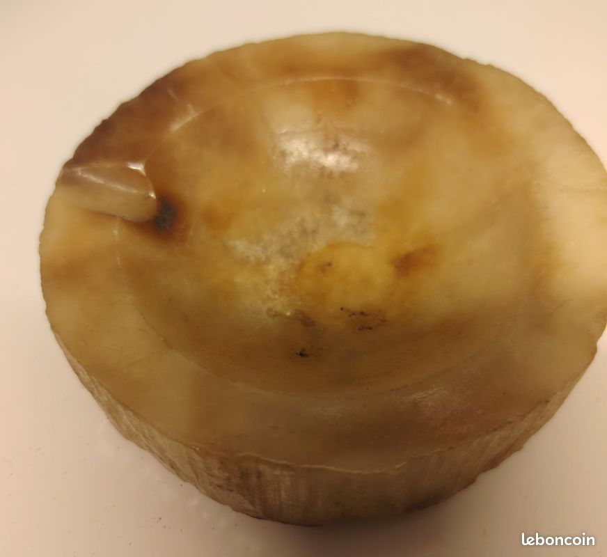 Cendrier en onyx (image 1)