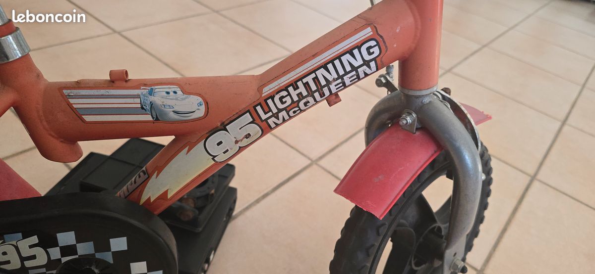 Vélo enfant CARS 10 pouces (image 9)