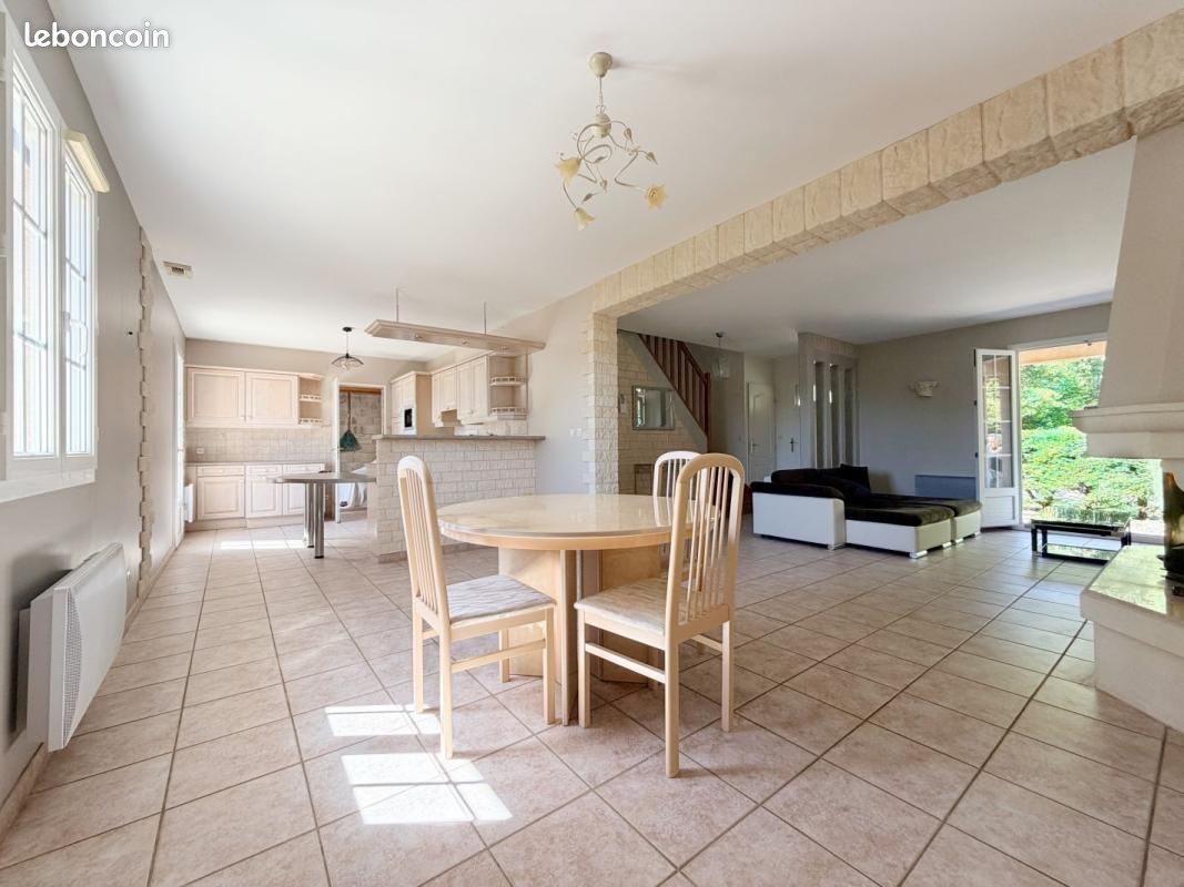 Maison 6 pièces 101 m² · à Saint-Christophe-en-Bresse · 101 m² · 249 000 €