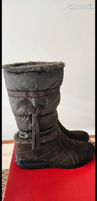 Bottes marque esprit achat 100euro taille 39 porte 1 fois (image 1)