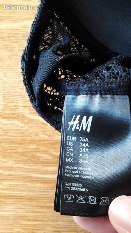 Ensemble Soutien-gorge 90C Et Slip 40 - Noir Et Parme - H&S Neuf Avec étiquettes
