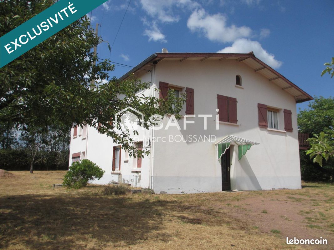Maison 8 pièces 157 m² · à Chauffailles · 157 m² · 110 000 €