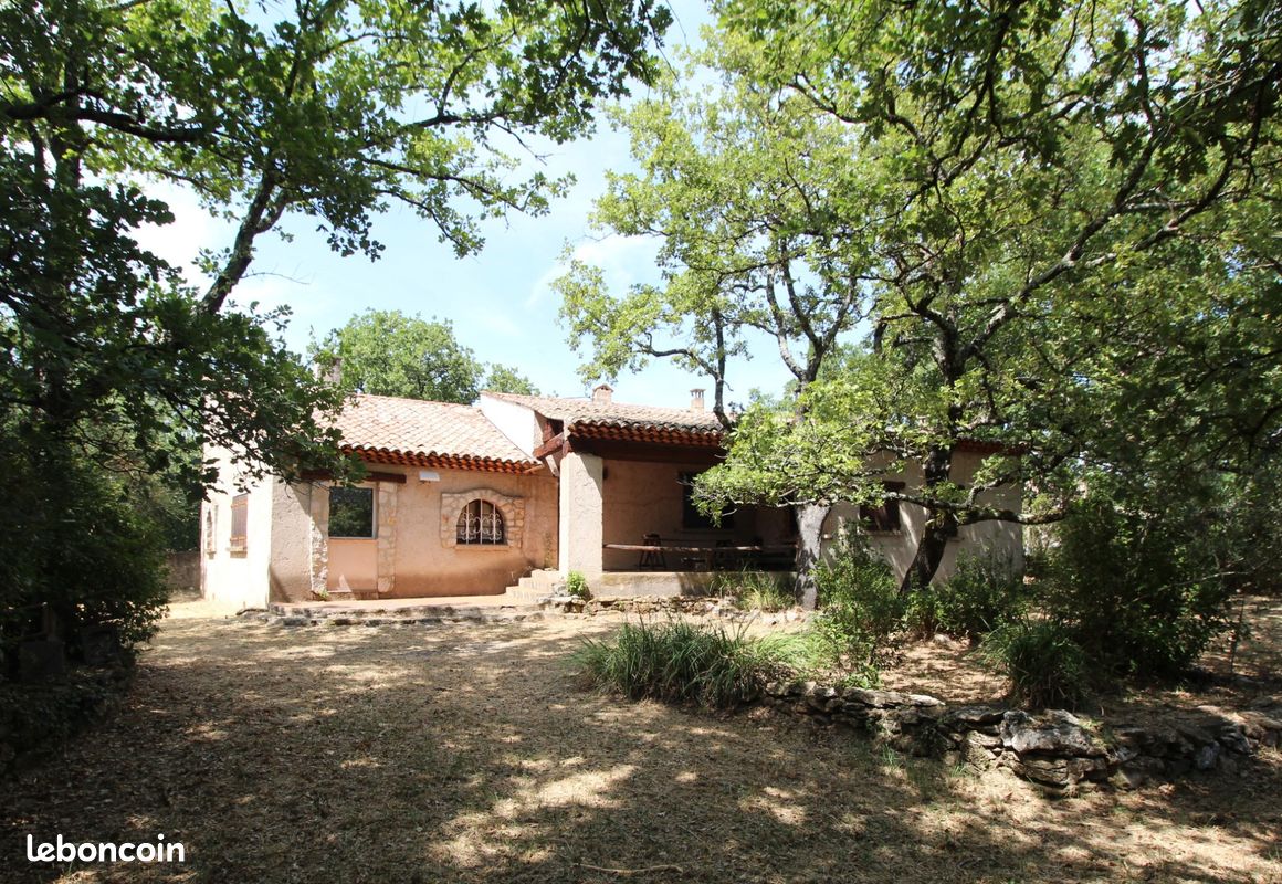 Maison 5 pièces 117 m² · à Garéoult · 117 m² · 285 000 €