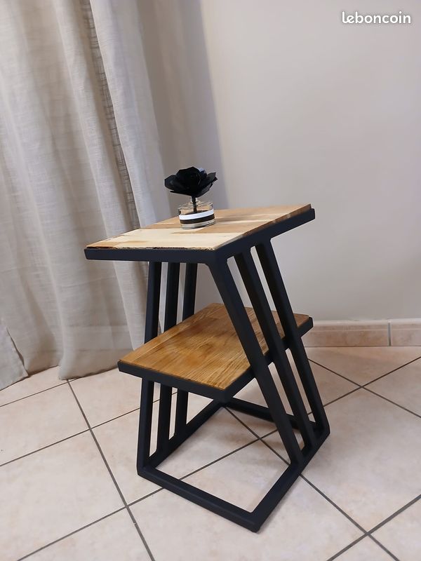 Petit table (image 2)