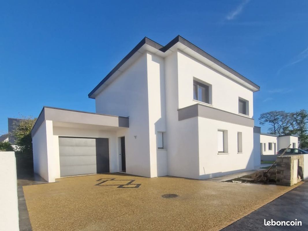 Maison 6 pièces 143 m² · à Saint-Divy · 143 m² · 375 000 €