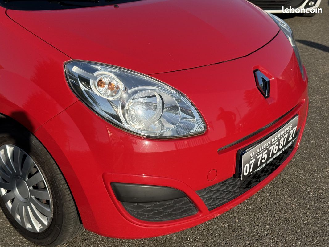 Renault Twingo II (C44) 1.2 60ch Access (image 15)