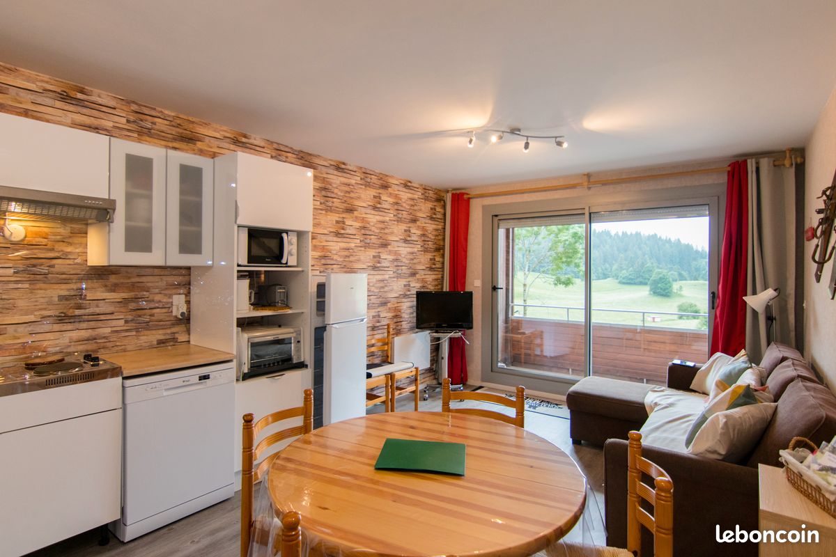 Appartement 3 pièces 49 m² · à Lamoura · 49 m² · 670 €